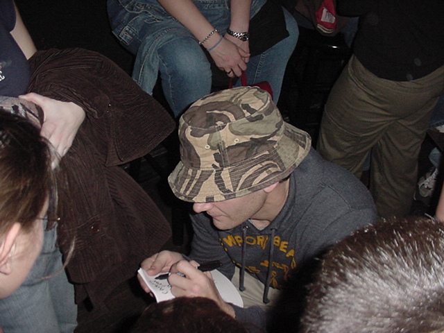 Lead singer Barry Privett signs an autograph for my Glorie 